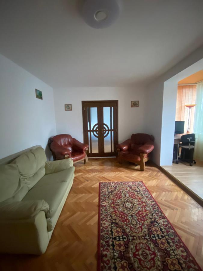 Maria'S Apartments Targu Mures Exterior photo